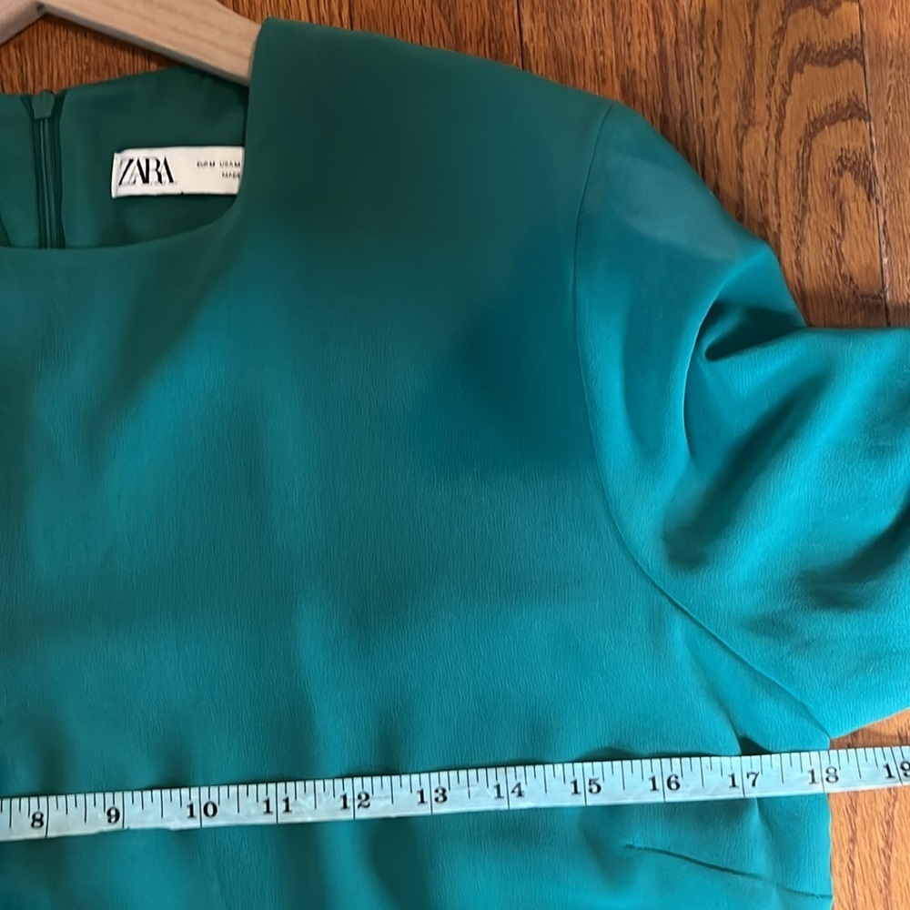 Zara Emerald Green Long-Sleeve Pleated Jumpsuit with Belt - Picture 11 of 12